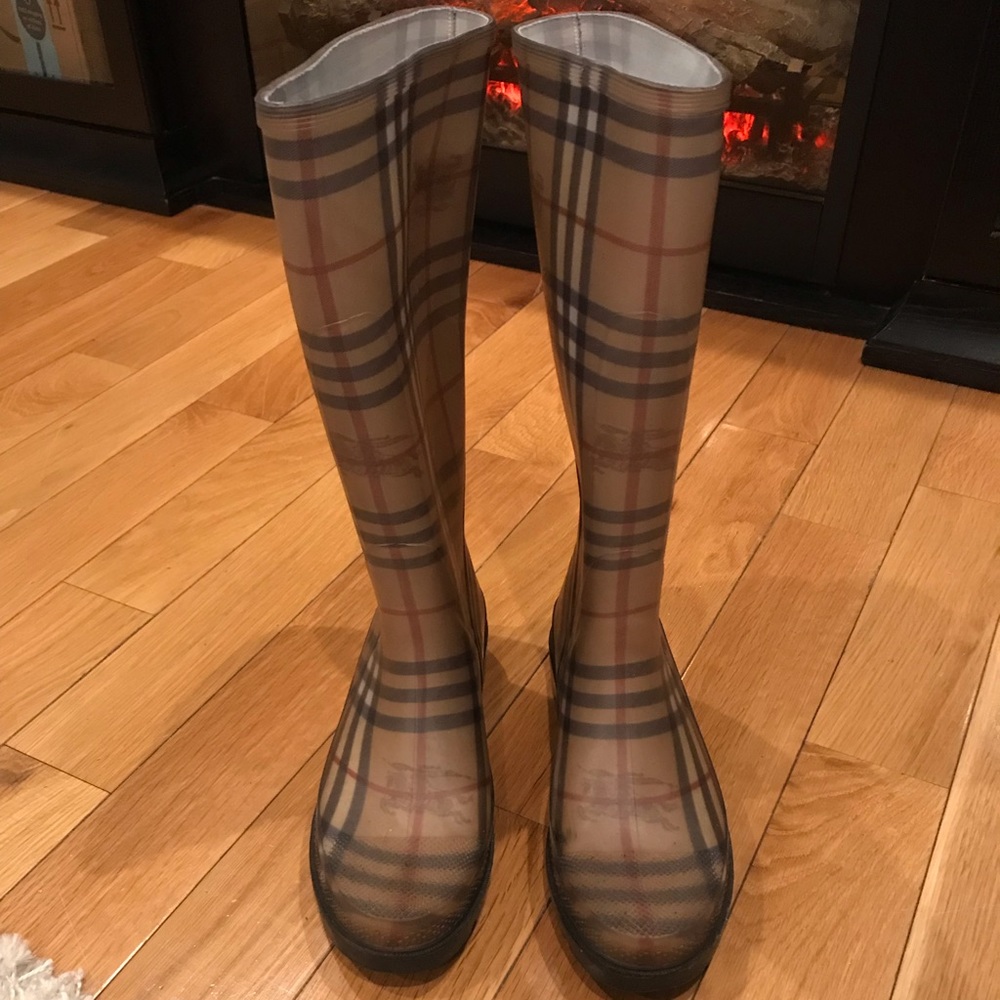 BURBERRY Rain Boots